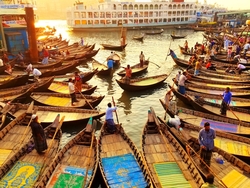 This picture feautures Puran Dhaka (Old Dhaka) and it's famous canoes
